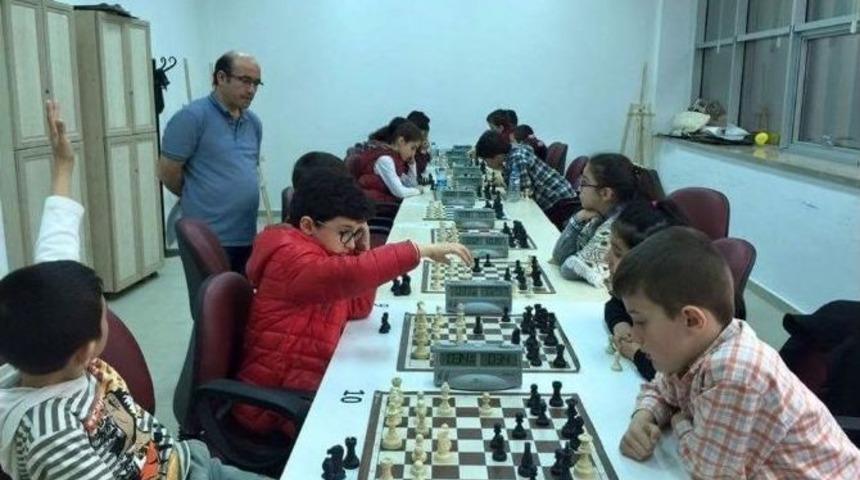 Fatsa&rsquo;da Satran&ccedil; Turnuvası
