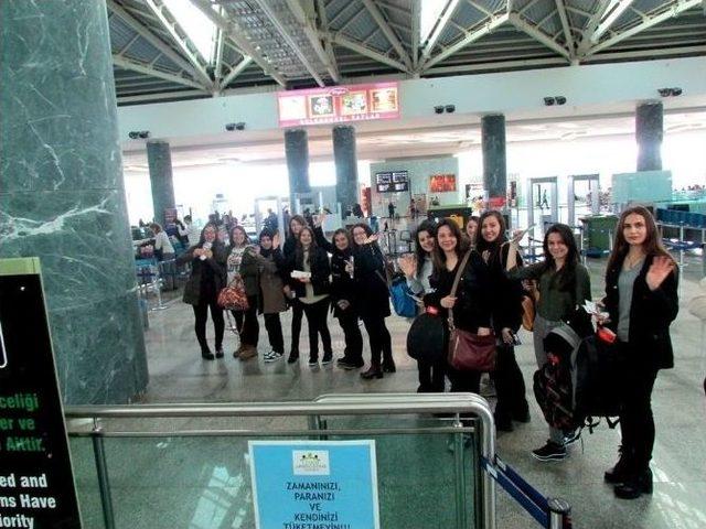 Sarıg&ouml;ll&uuml; &Ouml;ğrenciler Staj İ&ccedil;in Portekiz&rsquo;de 2