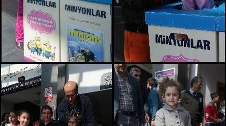 Oyuncaklar &Ccedil;ocuklara Ulaştırıldı