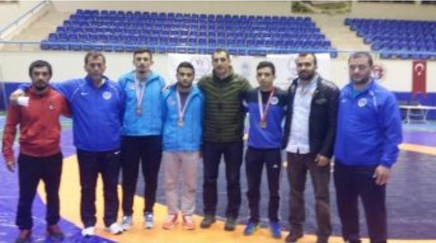 B&uuml;y&uuml;kşehirli &Uuml;&ccedil; Gen&ccedil; G&uuml;reş&ccedil;i T&uuml;rkiye Finallerinde