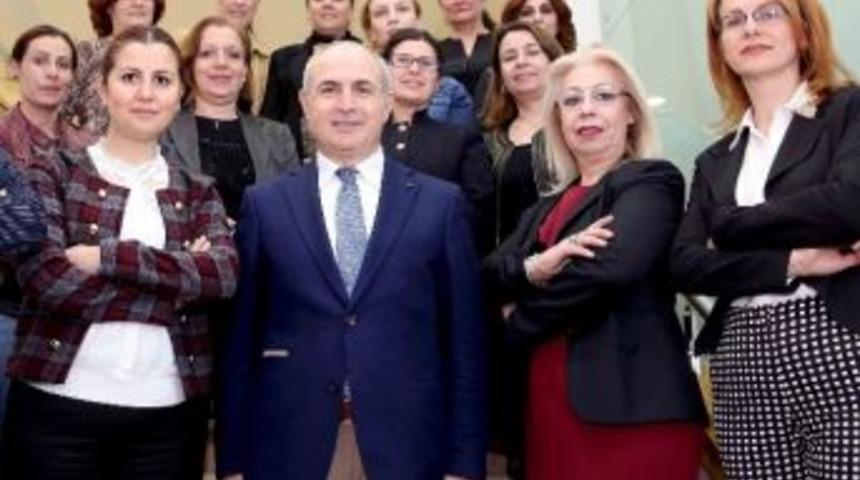 Başkan Akg&uuml;n: "kadın &Ccedil;ağdaş Toplumun Temel Taşıdır"