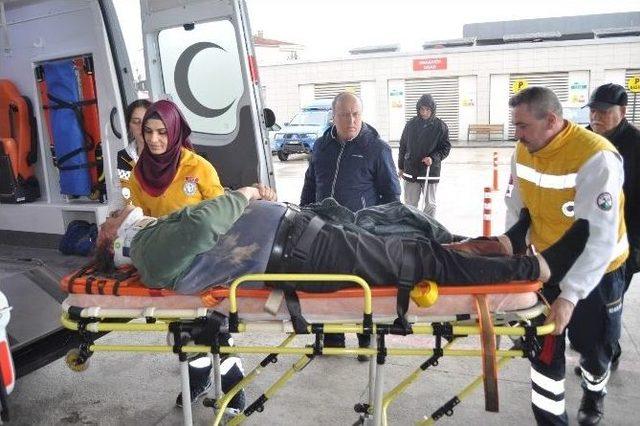 &Uuml;&ccedil; Ayrı Kazada 5 Kişi Yaralandı 1