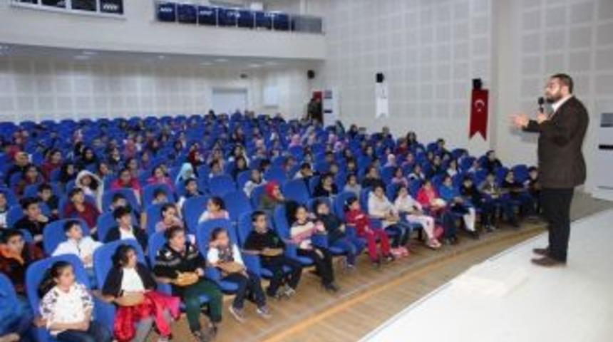 "&ccedil;anakkale Ruhu" Bilgievi&rsquo;nin Miniklerine Anlatıldı