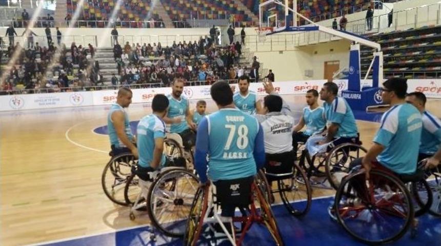 Bağcılarlı Engelli Basketbolcular Liderliği Korudu