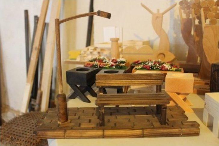 (özel) Ahşap Oyuncak Yapıyor, Otistik Çocuklara Mutluluk Veriyor G2