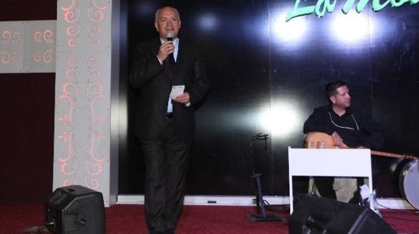 Yenimahalle Belediye Başkanı Fethi Yaşar Kadınlarla Bir Araya Geldi