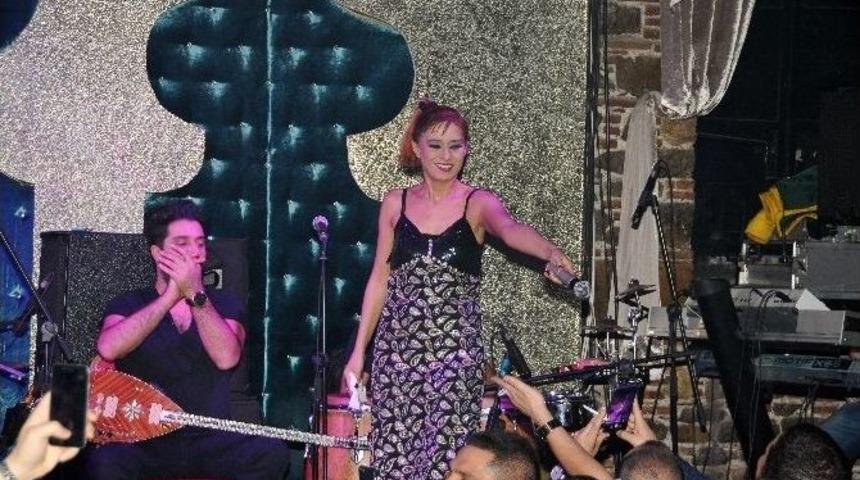 İzmir&rsquo;de Yıldızlı Geceler