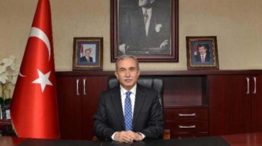 Vali B&uuml;y&uuml;k&rsquo;&uuml;n Kadınlar G&uuml;n&uuml; Mesajı