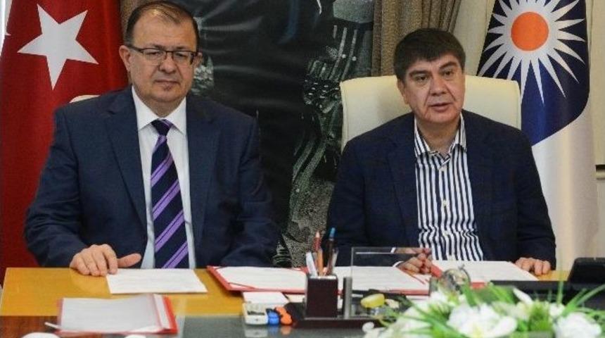 Antalya&rsquo;da Eski H&uuml;k&uuml;ml&uuml;lere Meslek Edinme Ve İş İmkanı Protokol&uuml;