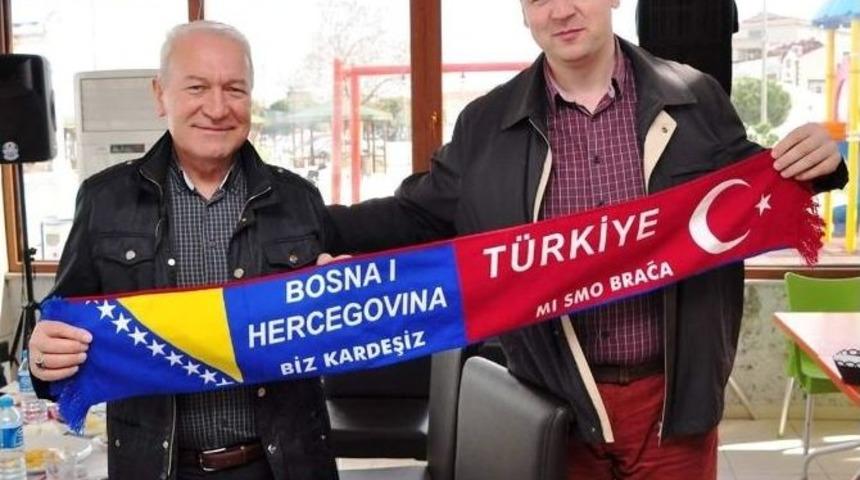 T&uuml;rk Boşnak K&ouml;pr&uuml;leri Derneği Lapsekiyi Ziyaret Etti