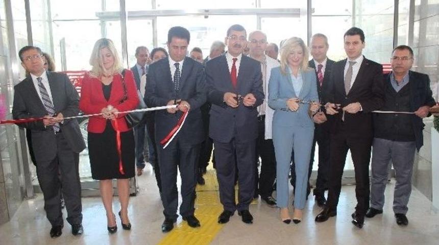 Elazığ&rsquo;da 250 Kadının El Emekleri Sergilendi