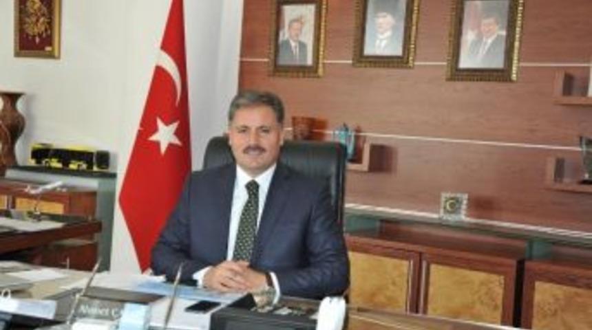 Başkan Ahmet &Ccedil;akır&rsquo;ın, Kadınlar G&uuml;n&uuml; Mesajı