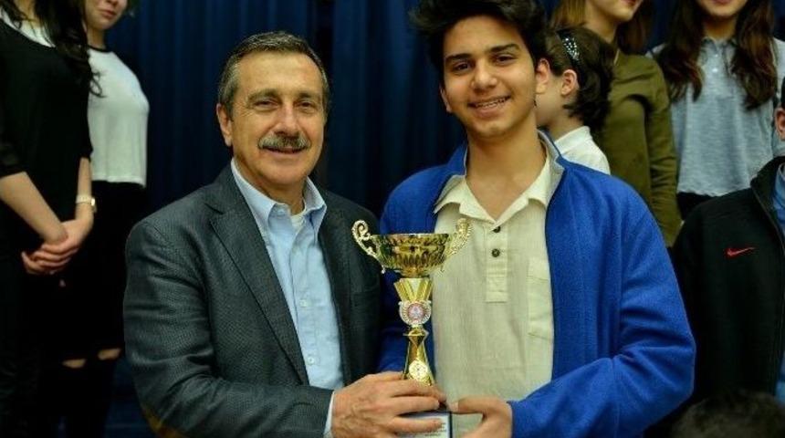 Tepebaşı&rsquo;nın Gen&ccedil; Seslerinden B&uuml;y&uuml;k Başarı