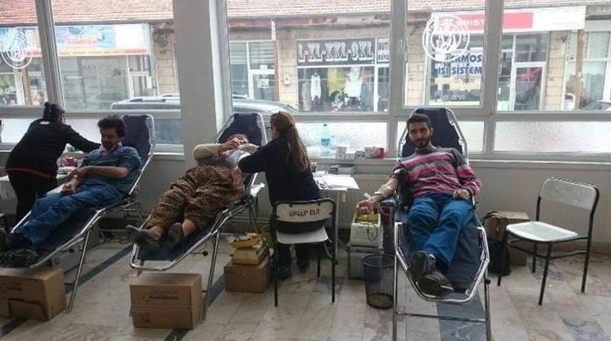 Chp &Uuml;rg&uuml;p İl&ccedil;e Başkanlığı K&ouml;k H&uuml;cre Bağışında Bulundu