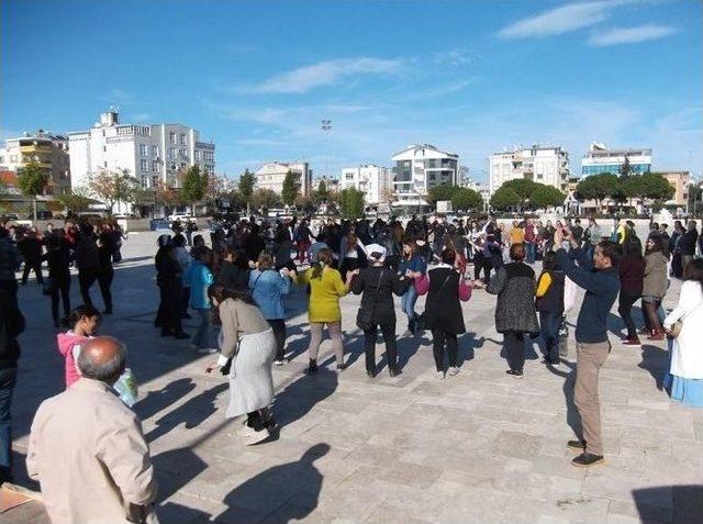 Didim Kadın Platformu 8 Mart&rsquo;ı Etkinliklerle Kutladı 2