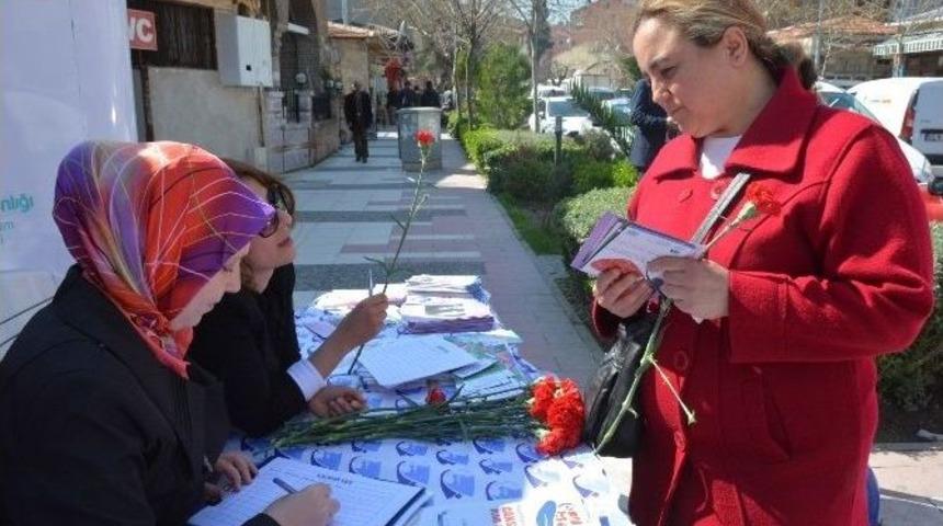 Yunusemre Belediyesi Kadınların Sesine Kulak Verdi