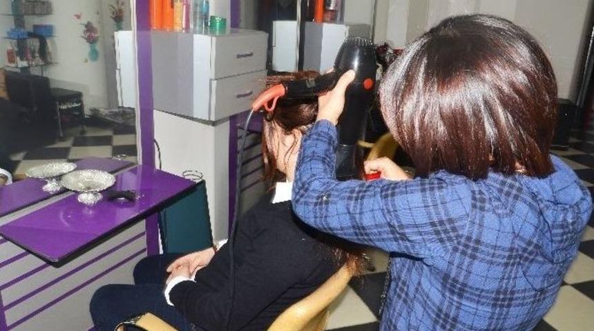 Trabzon&rsquo;da 100 Dar Gelirli Kadın İş Yeri A&ccedil;arak Vergi M&uuml;kellefi Oldu