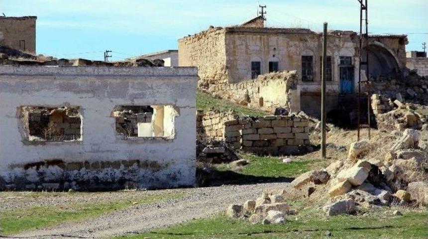 Kanserli K&ouml;yde N&uuml;fus Bin 200&rsquo;e D&uuml;şt&uuml;