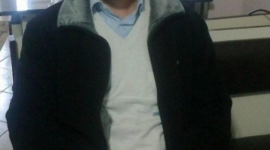 Babasının Mezarı Başında İntihar Etti