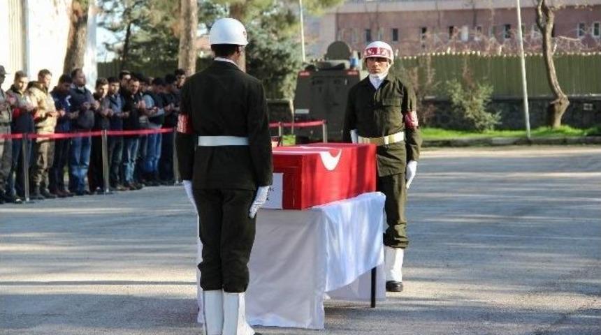 Sur Şehidi Memleketine Uğurlandı