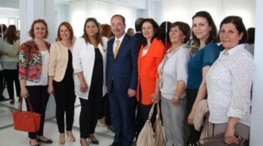 Başkan G&uuml;rkan, 8 Mart D&uuml;nya Kadınlar G&uuml;n&uuml;&rsquo;n&uuml; Kutladı