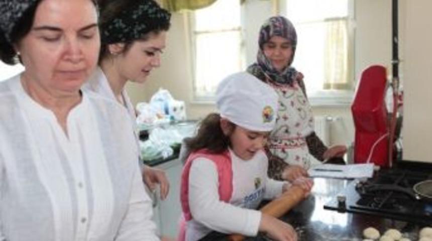 B&uuml;y&uuml;kşehir Mutfak At&ouml;lyesi &Ouml;ğrencilerinden Samek&rsquo;e Ziyaret