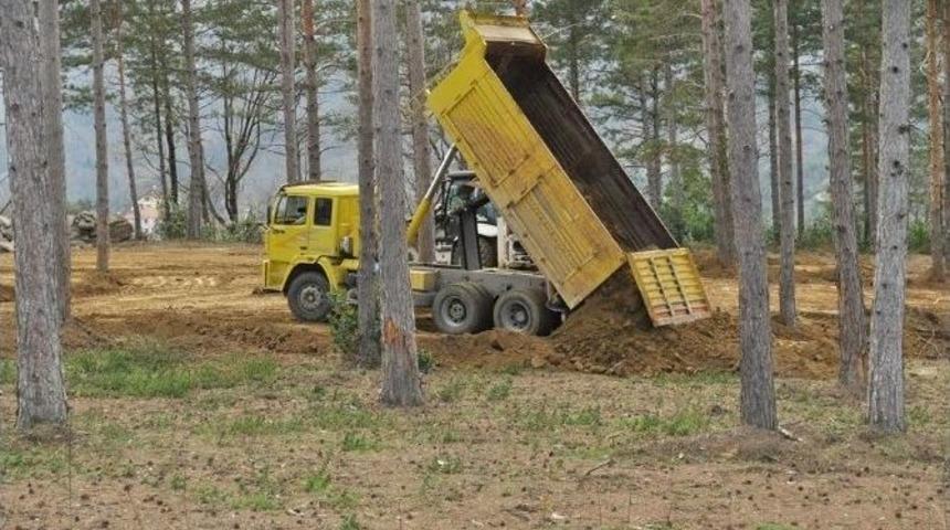 Abana Kent Ormanında &Ccedil;alışmalar S&uuml;r&uuml;yor