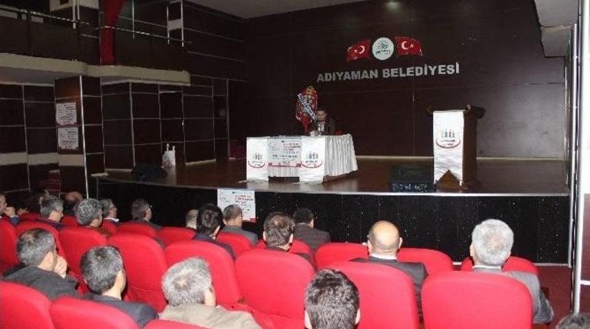 &rsquo;islam D&uuml;nyasında Siyasal Bunalım Ve &Ccedil;&ouml;z&uuml;m &Ouml;nerileri&rsquo; S&ouml;yleşisi Ger&ccedil;ekleştirildi