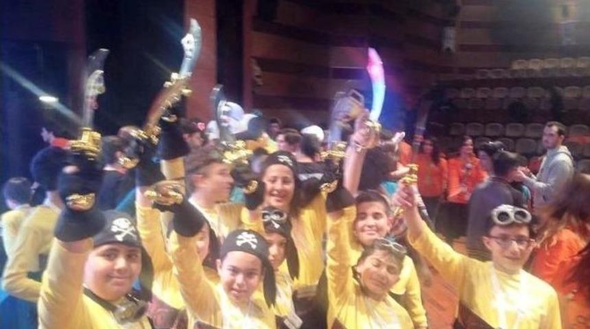 &Ouml;zel Deva Okullarından B&uuml;y&uuml;k Başarı