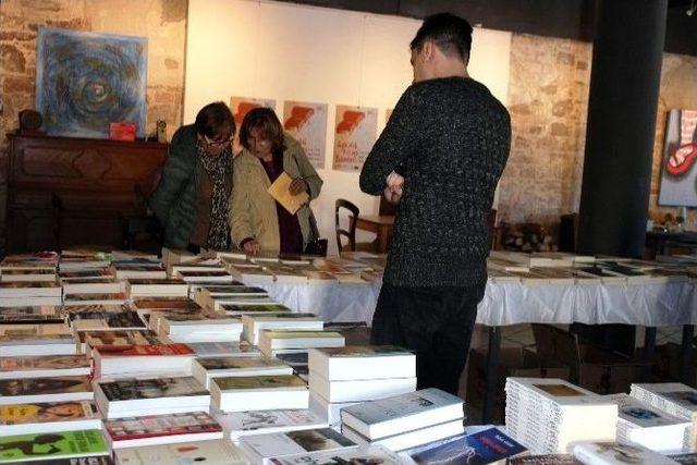 Ayvalık’ta Kitap Günler Başladı