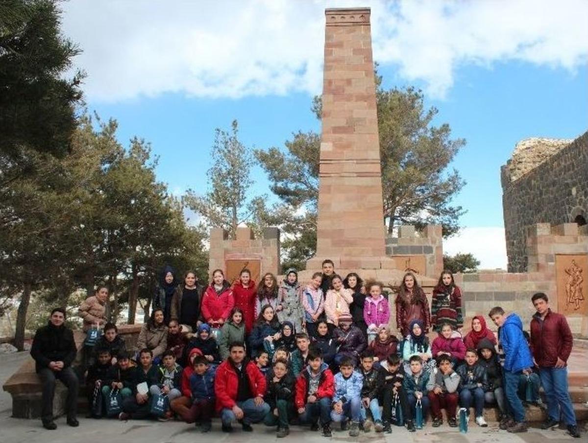 Erzurum &Ouml;ğrencileri İle Buluşuyor