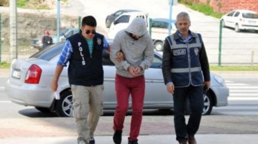 Kuyumcu Hırsızının İzi 47 G&uuml;venlik Kamerasıyla S&uuml;r&uuml;ld&uuml;