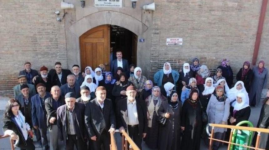 Kadışehri İlçesinin Yaşlıları Konya’yı Gezdi