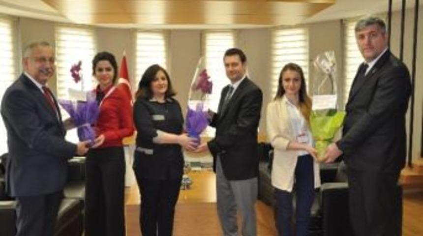 İtso’dan Kadın Üyelerine Çiçekli 8 Mart Kutlaması