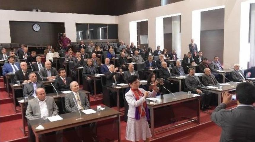 Kılı&ccedil;daroğlu: "ben Dahil B&uuml;t&uuml;n Dokunulmazlık Dosyalarını Getirin Meclis&rsquo;e"