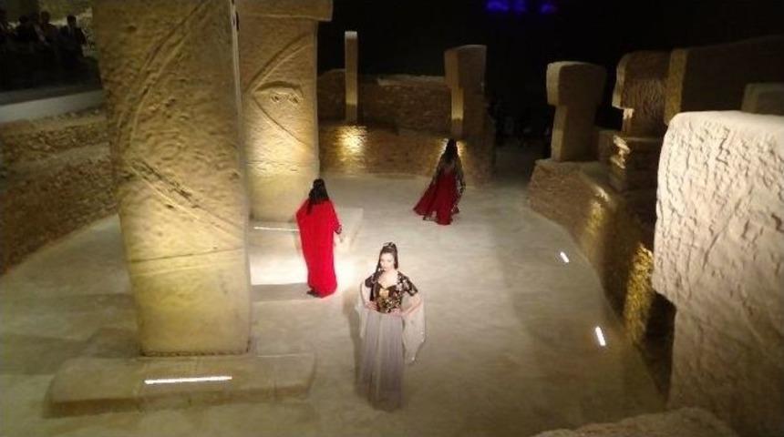 &ldquo;g&ouml;beklitepe&rsquo;nin G&uuml;&ccedil;l&uuml; Kadınları&rdquo; Defilesi Hayranlıkla İzlendi