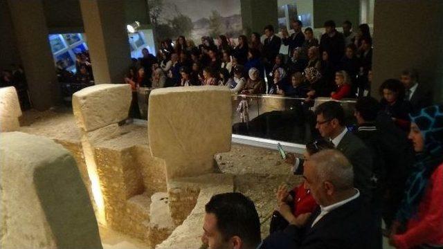 “göbeklitepe’nin Güçlü Kadınları” Defilesi Hayranlıkla İzlendi