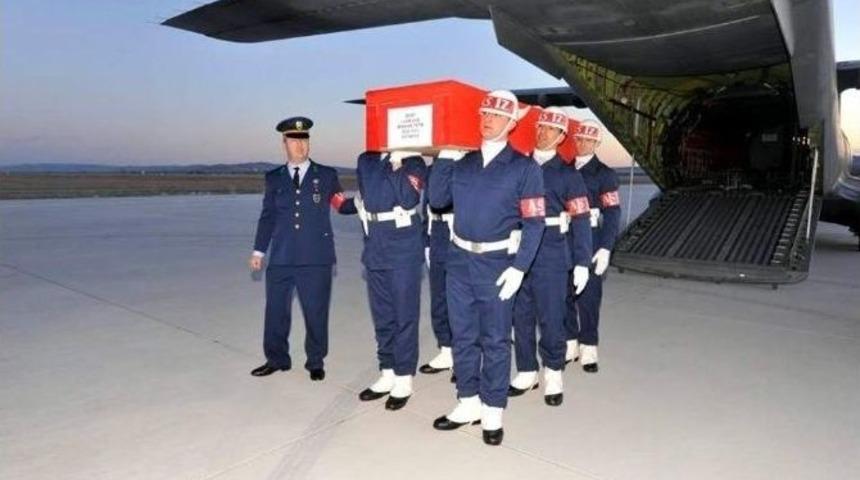 Şehit Uzman &Ccedil;avuş İbrahim Tetik&rsquo;in Naaşı Memleketi K&uuml;tahya&rsquo;da T&ouml;renle Karşılandı