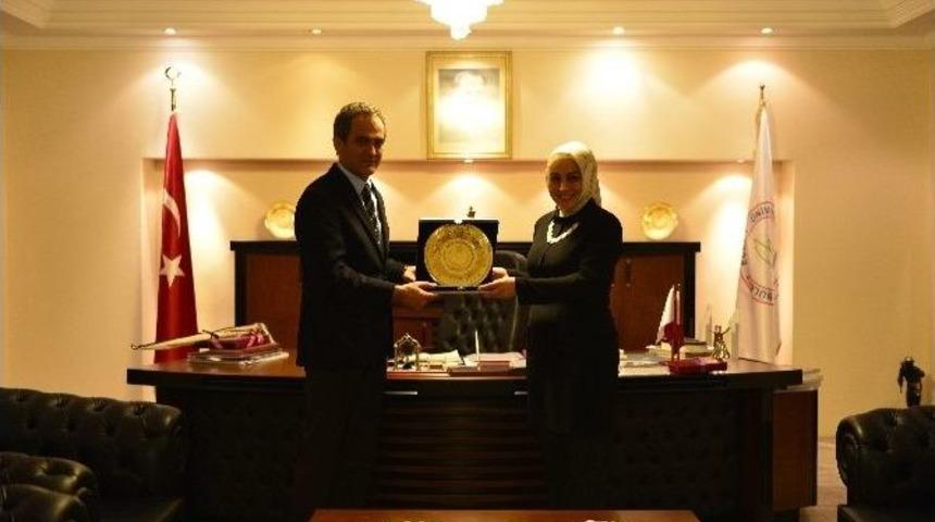 Zeynep Sevde Paksu Be&uuml;&rsquo;de &Ccedil;ocuk Edebiyatı&rsquo;nı Anlattı