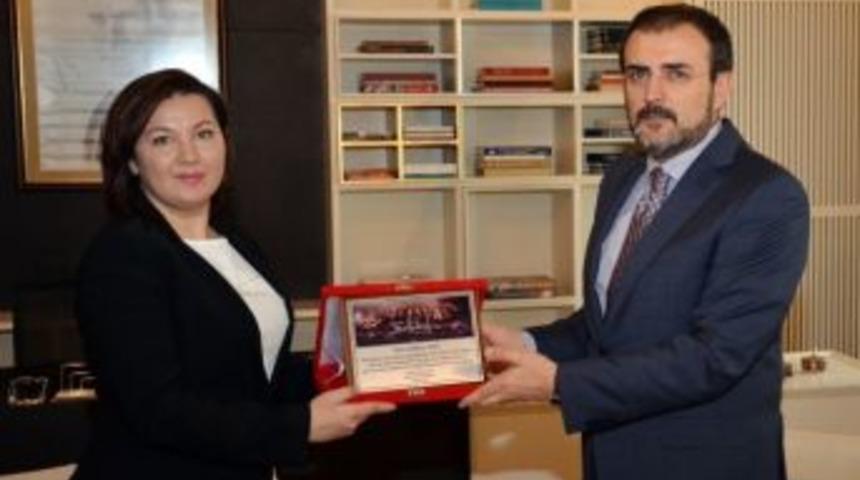 Bin &Ouml;ğrenciyi Kendi Parasıyla Sinemaya G&ouml;t&uuml;ren Mihra&ccedil; &Ouml;ğretmenin Projesini Bakanlık Genişletiyor