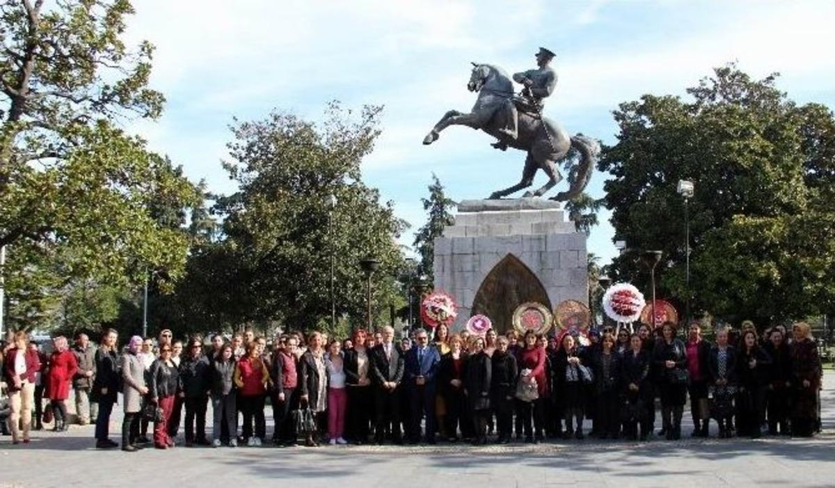 "8 Mart D&uuml;nya Kadınlar G&uuml;n&uuml;" Kutlamaları Başladı