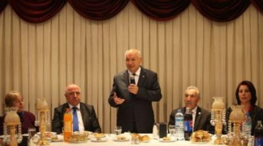 Başkan Yaşar, Muhtarlarla Birlik Mesajı Verdi