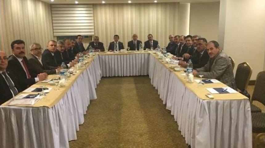 Konyalı &Uuml;lk&uuml;c&uuml;lerden Genel Başkan Adaylarına Ziyaret