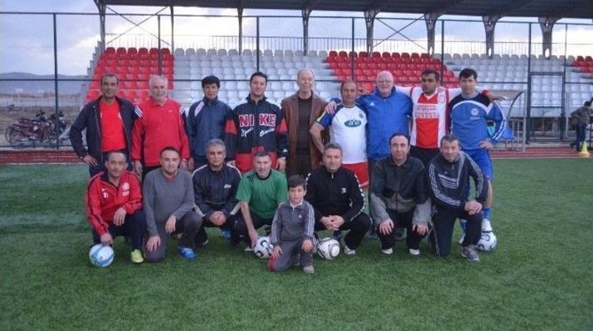 Kula Veteran Takımı Kuruldu