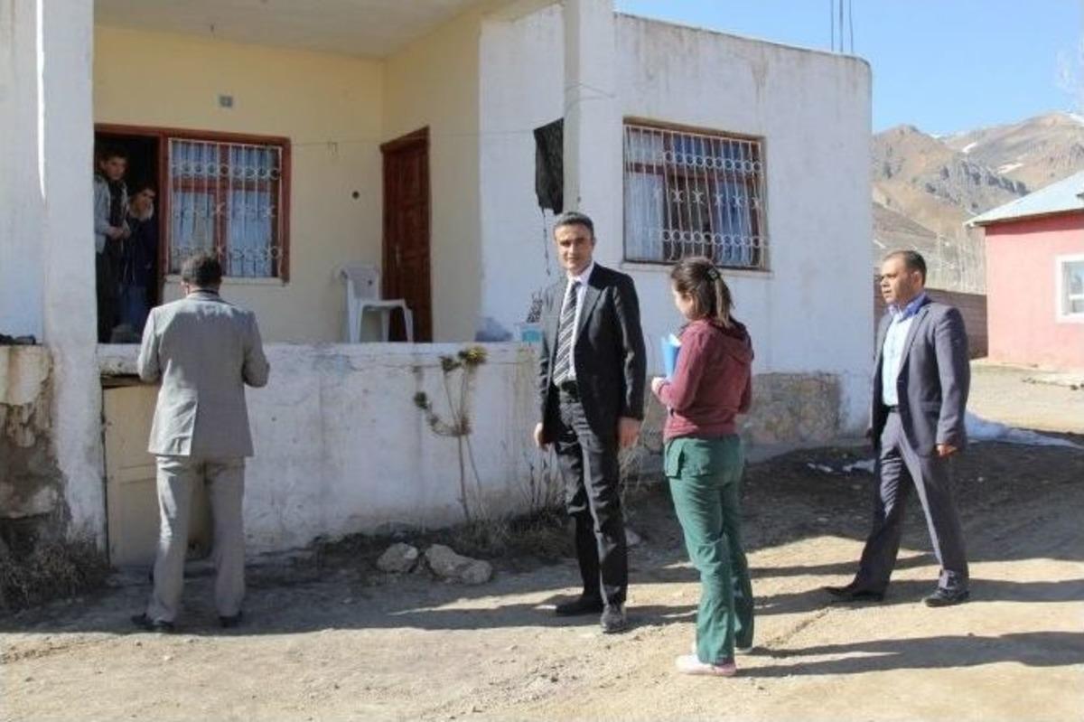 Hastane Y&ouml;netiminden Hastalara Ziyaret