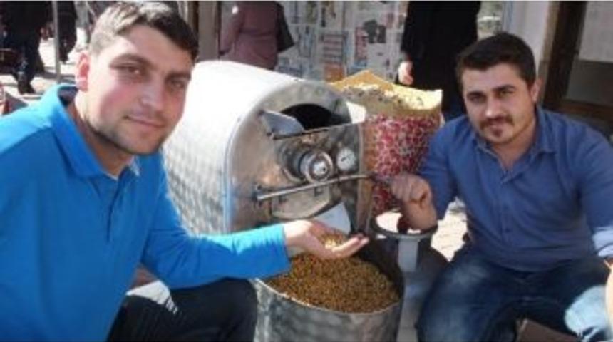 Burhaniyeliler Tavşanlı Leblebisini Sevdi