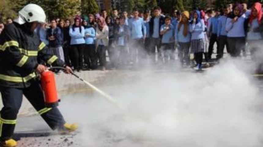 Ortak&ouml;y&rsquo;de Lise &Ouml;ğrencilerine Yangın Tatbikatı