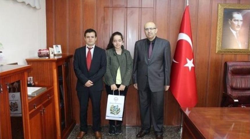 Teog&rsquo;un Şampiyonlarından Kaymakam Canatan&rsquo;a Ziyaret