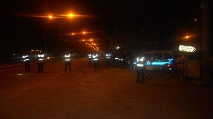 Polisin Uygulamaları Devam Ediyor