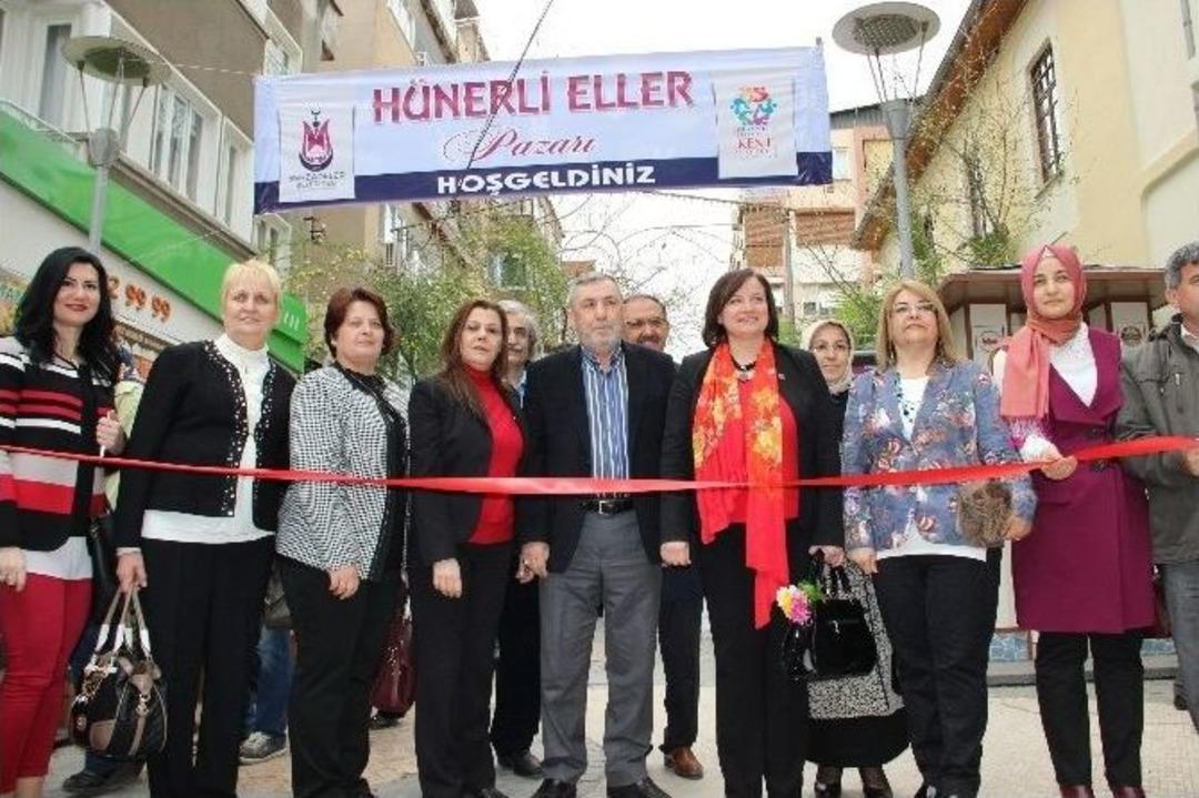 H&uuml;nerli Eller&rsquo;e Anlamlı A&ccedil;ılış